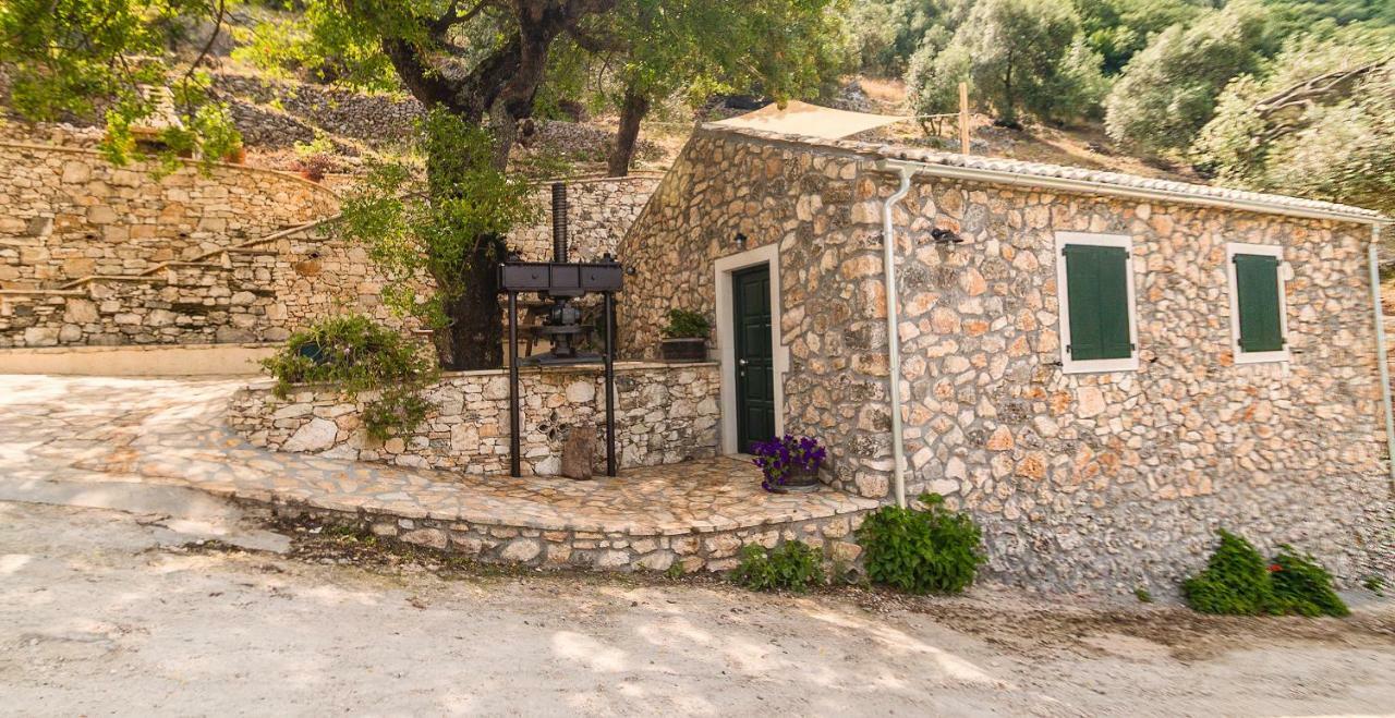 Castelli Olive Press Guest House Acharavi  Ngoại thất bức ảnh