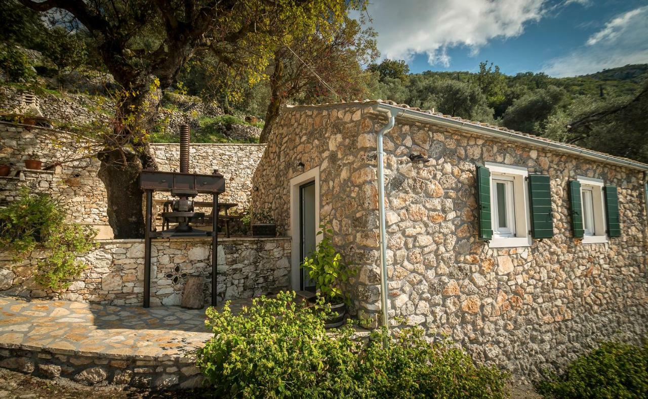 Castelli Olive Press Guest House Acharavi  Ngoại thất bức ảnh